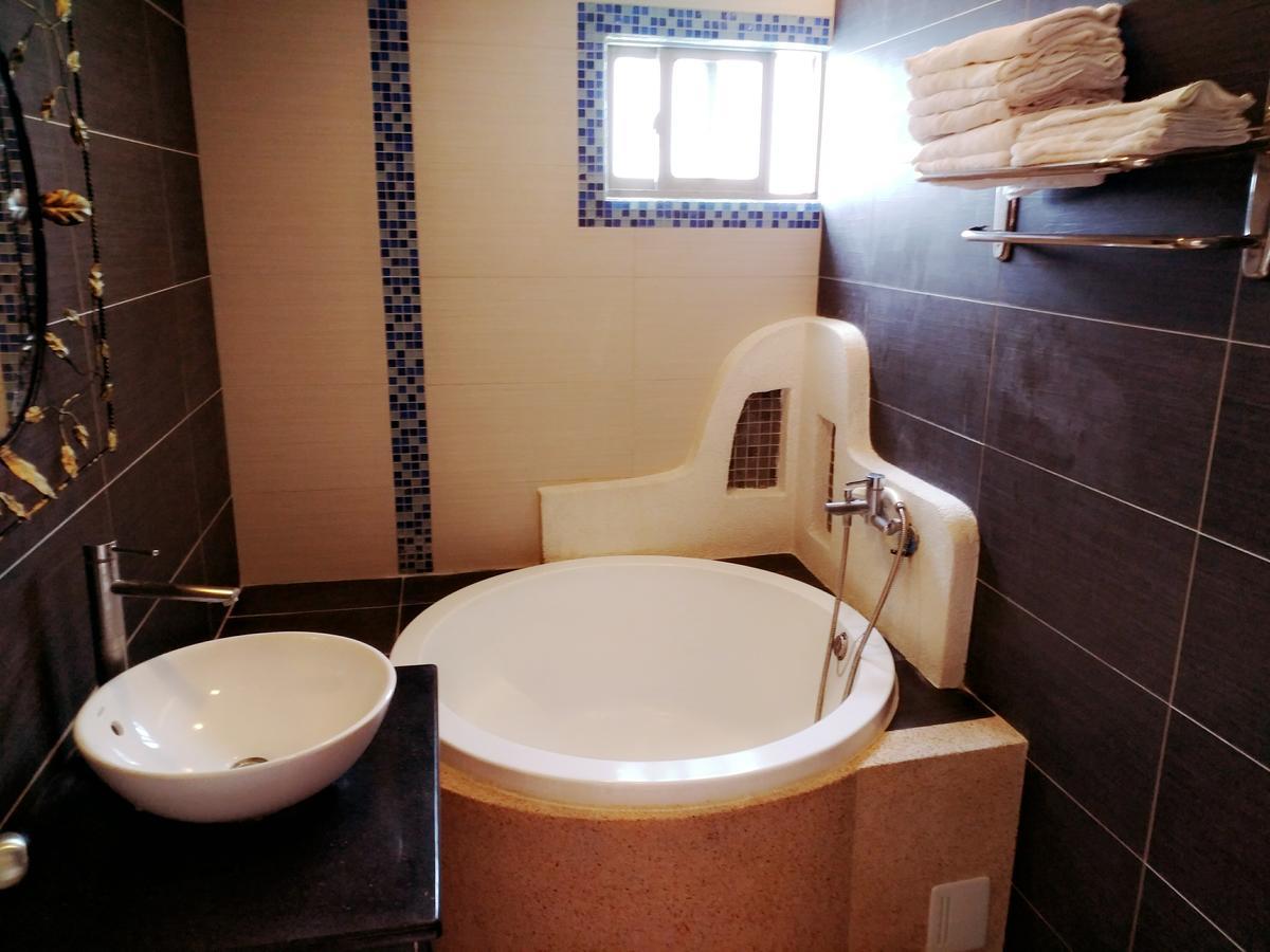 Hong Ben Hotel Kenting Extérieur photo